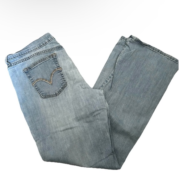 Men’s Levi Strauss Light Wash Jeans Size 32x32 - Picture 3 of 4